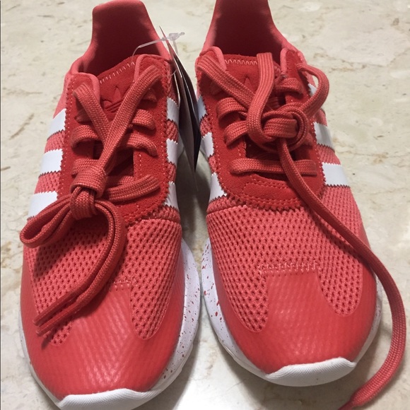 NWT adidas flashback - Picture 4 of 7